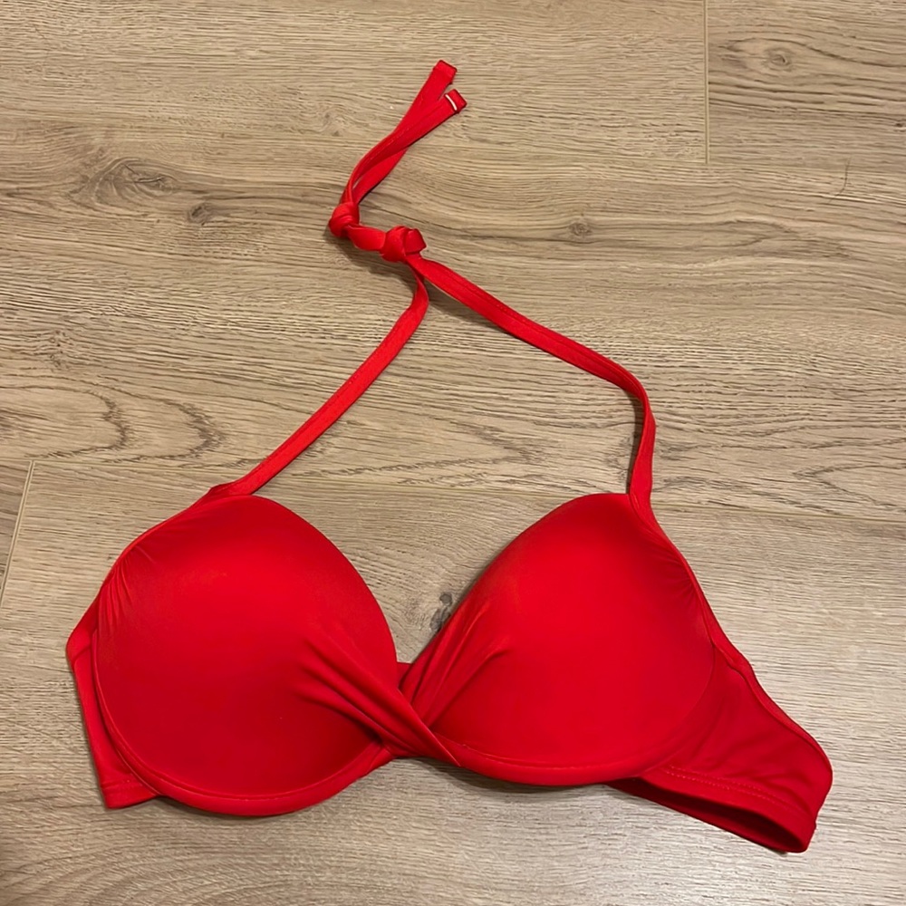 Red pushup bikini top - size medium